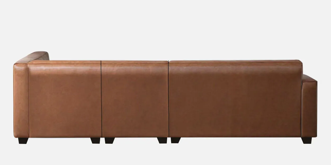 Bingo Fox Leather 6-Seater Sofa. 5 Bingo Fox Leather 6-Seater Sofa.