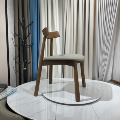 • Luxury dining room chairs Dubai